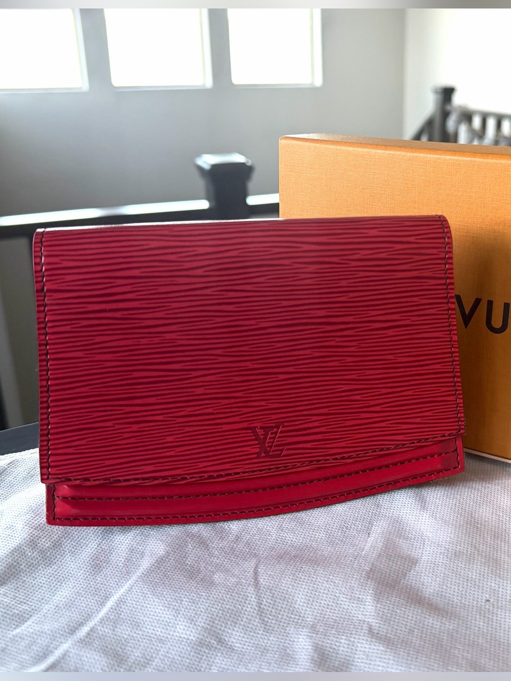 LIKE NEW Louis Vuitton Red Epi Leather Pochette Tilsitt Waist Pouch Belt Bag